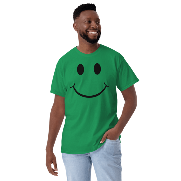 green shirt guy